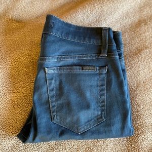 SOLD OUT ! Joe’s Jeans High Water ‘Sadie’ Size 25